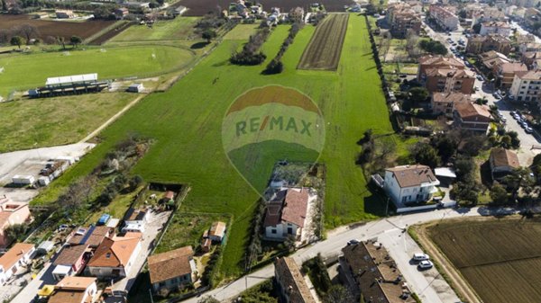 terreno agricolo in vendita a Monte San Vito in zona Borghetto