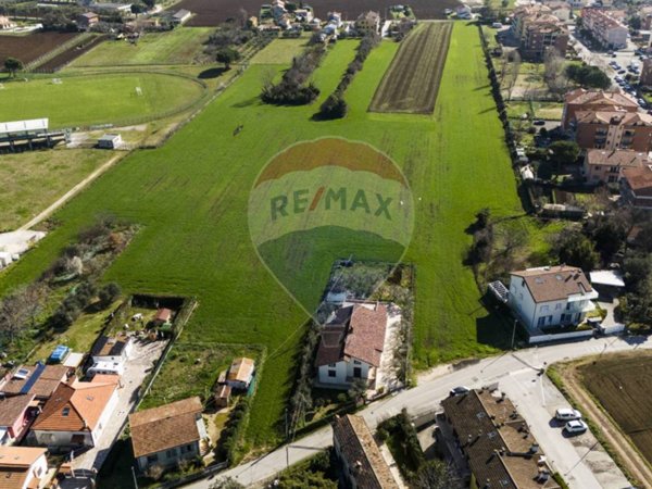 terreno agricolo in vendita a Monte San Vito in zona Borghetto