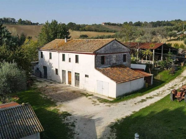 casa indipendente in vendita a Monte San Vito