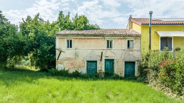 casa indipendente in vendita a Monte San Vito