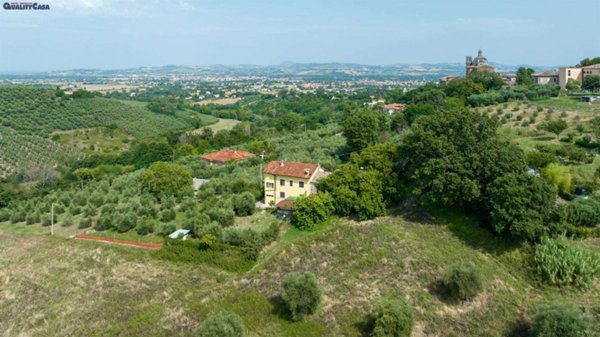 casa indipendente in vendita a Monte San Vito