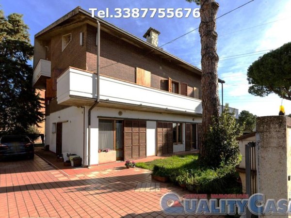 casa indipendente in vendita a Monte San Vito in zona Le Cozze