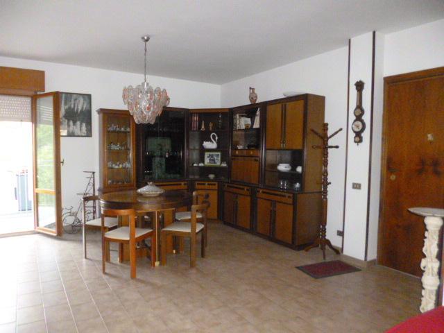 appartamento in vendita a Monte San Vito in zona Borghetto