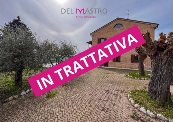 casa indipendente in vendita a Monte San Vito