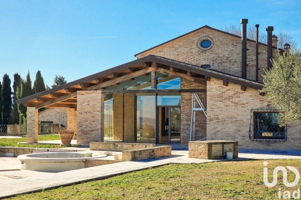 casa indipendente in vendita a Monte San Vito