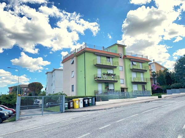 appartamento in vendita a Monte San Vito in zona Borghetto