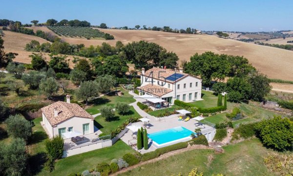 casa indipendente in vendita a Monte San Vito