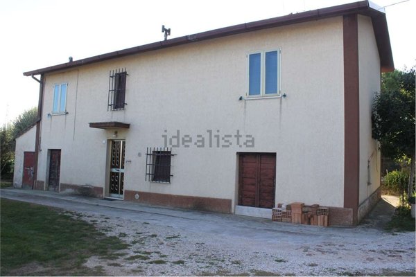 casa indipendente in vendita a Monte San Vito in zona Borghetto