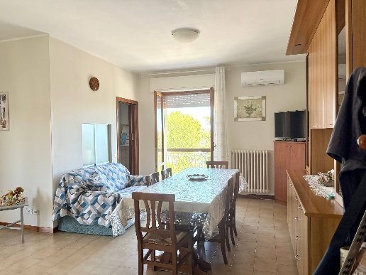 appartamento in vendita a Monte San Vito in zona Borghetto