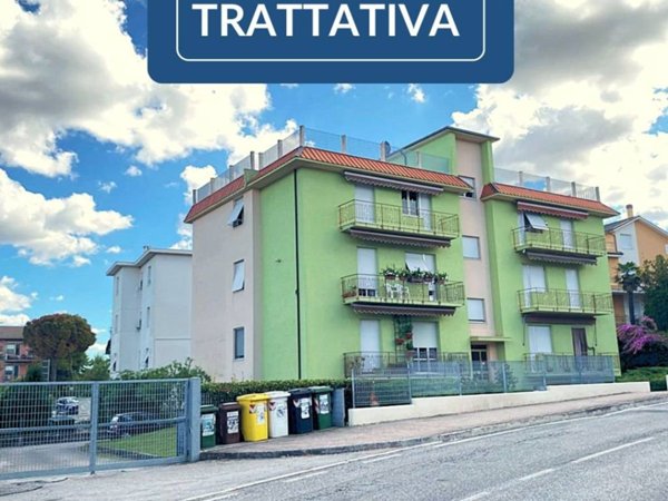 appartamento in vendita a Monte San Vito in zona Borghetto