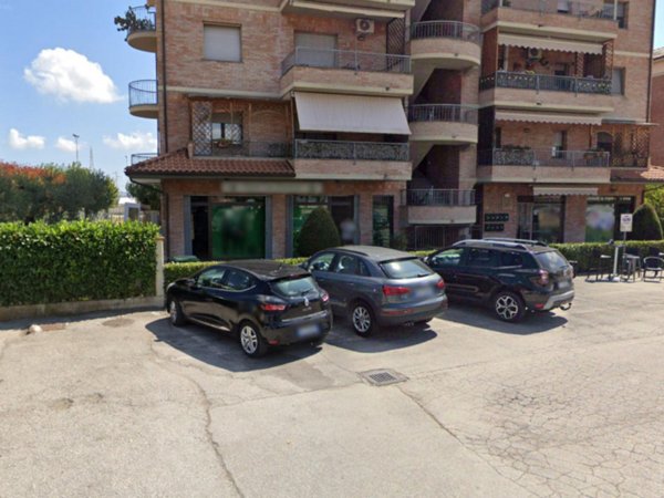 negozio in vendita a Monte San Vito