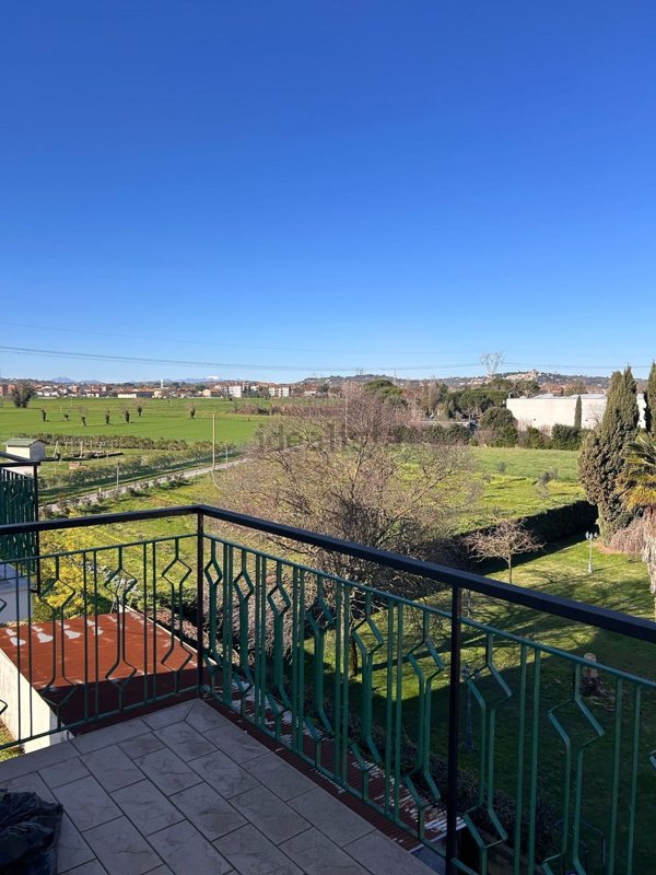 appartamento in vendita a Monte San Vito in zona Le Cozze