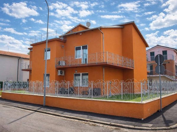 casa indipendente in vendita a Monte San Vito in zona Le Cozze