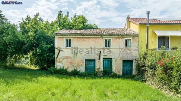 casa indipendente in vendita a Monte San Vito