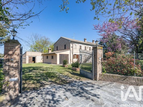 casa indipendente in vendita a Monte San Vito