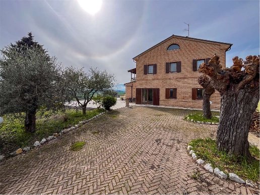 casa indipendente in vendita a Monte San Vito in zona Santa Lucia