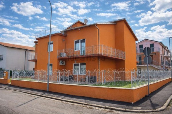 casa indipendente in vendita a Monte San Vito in zona Borghetto