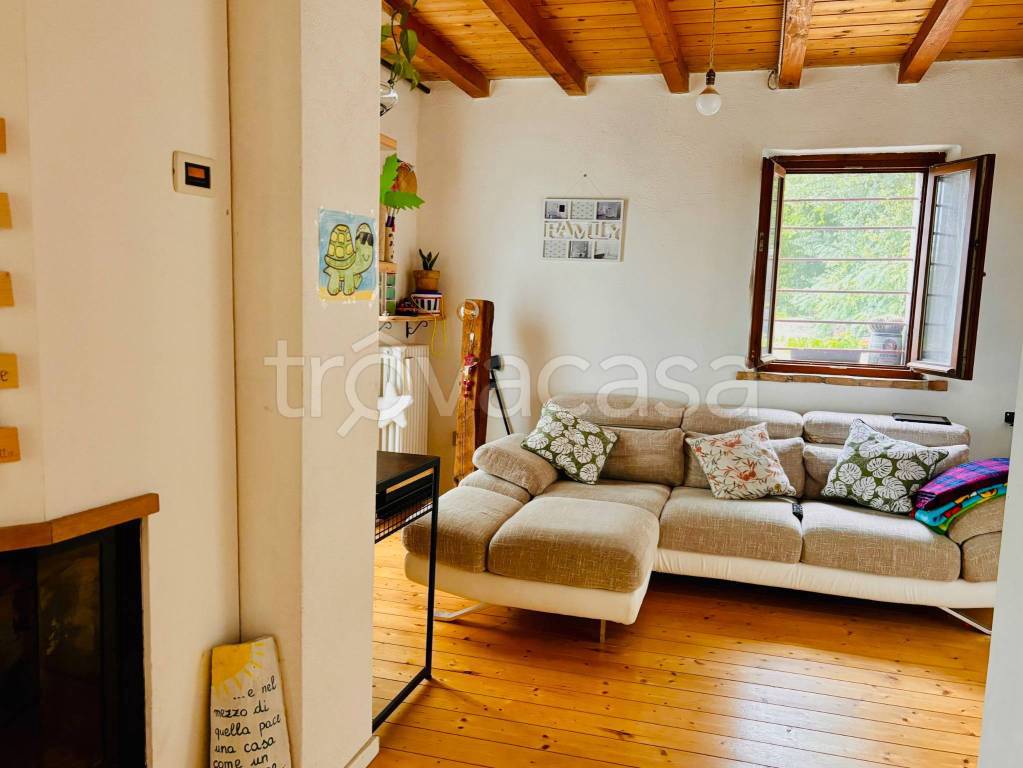 casa indipendente in vendita a Morro d'Alba in zona Sant'Amico