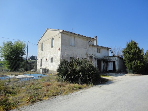 casa indipendente in vendita a Morro d'Alba
