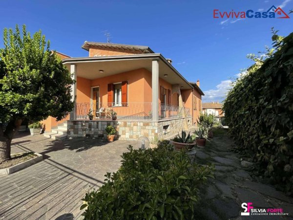 casa indipendente in vendita a Morro d'Alba