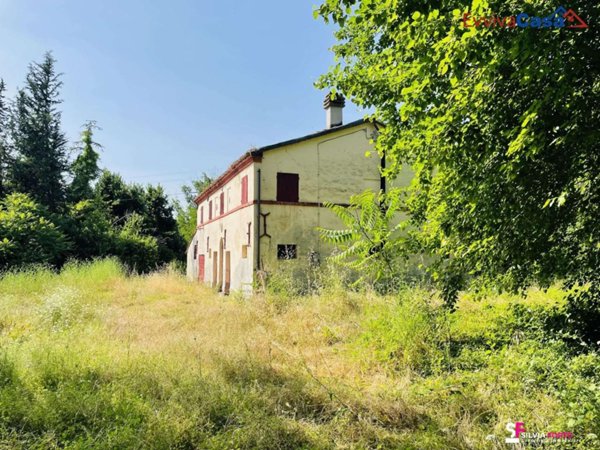 casa indipendente in vendita a Morro d'Alba in zona Sant'Amico