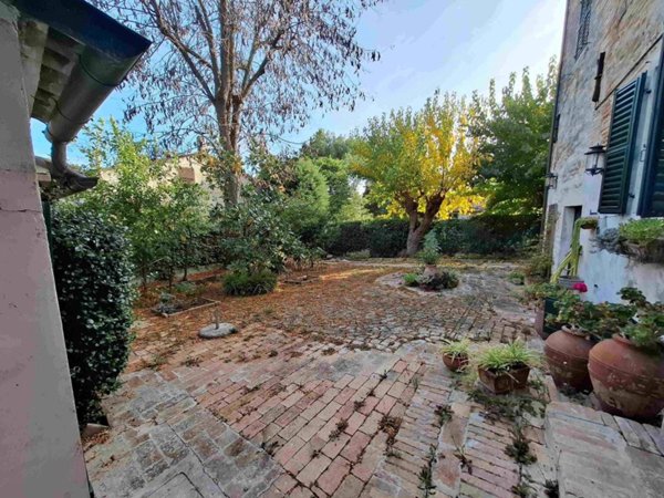 casa indipendente in vendita a Morro d'Alba