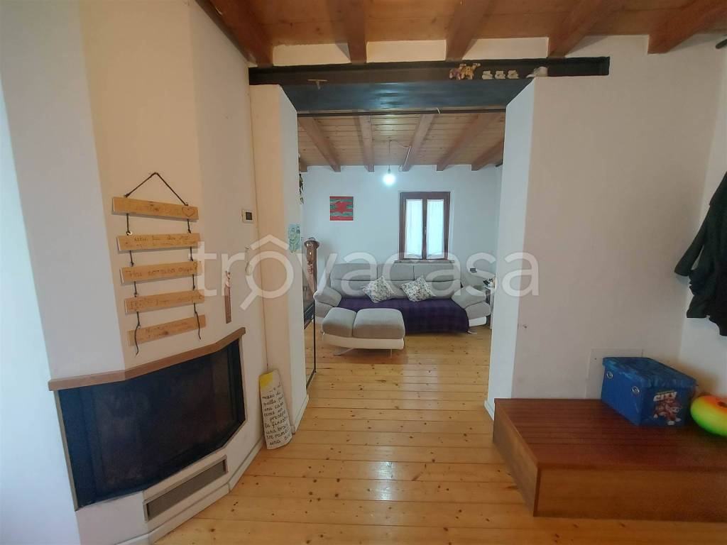 casa indipendente in vendita a Morro d'Alba in zona Sant'Amico