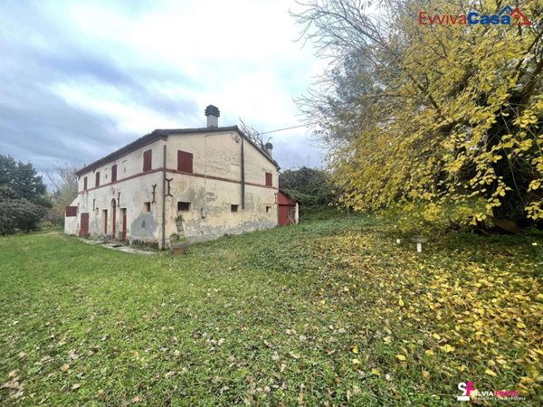casa indipendente in vendita a Morro d'Alba in zona Sant'Amico