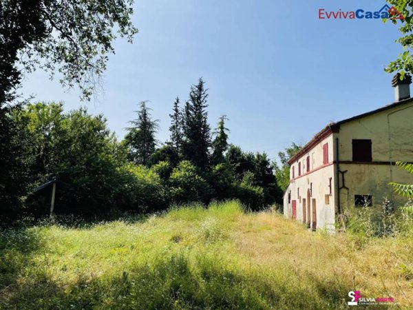 casa indipendente in vendita a Morro d'Alba in zona Sant'Amico