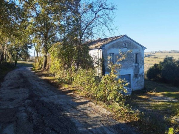 casa indipendente in vendita a Morro d'Alba in zona Sant'Amico