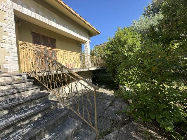 casa indipendente in vendita a Morro d'Alba