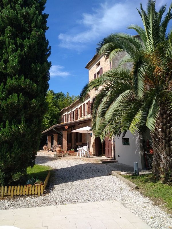 casa indipendente in vendita a Morro d'Alba in zona Santa Maria