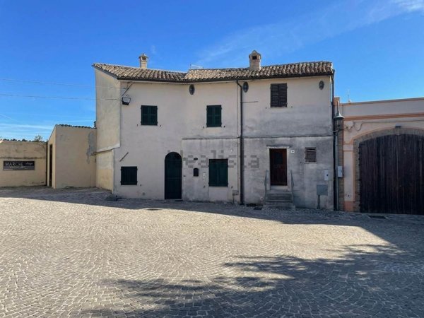 appartamento in vendita a Morro d'Alba in zona Sant'Amico