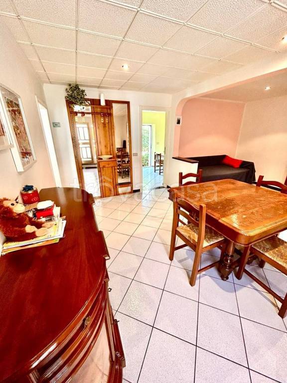 appartamento in vendita a Numana in zona Svarchi