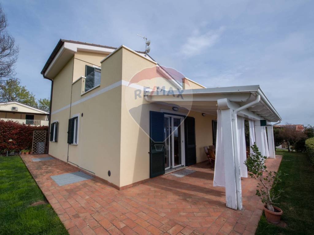 casa indipendente in vendita a Numana