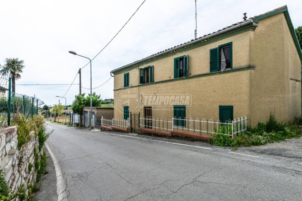 appartamento in vendita a Numana in zona Svarchi