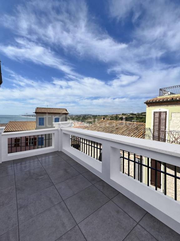 casa indipendente in vendita a Numana