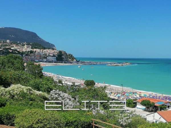 casa indipendente in vendita a Numana in zona Marcelli