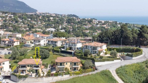 appartamento in vendita a Numana in zona Svarchi