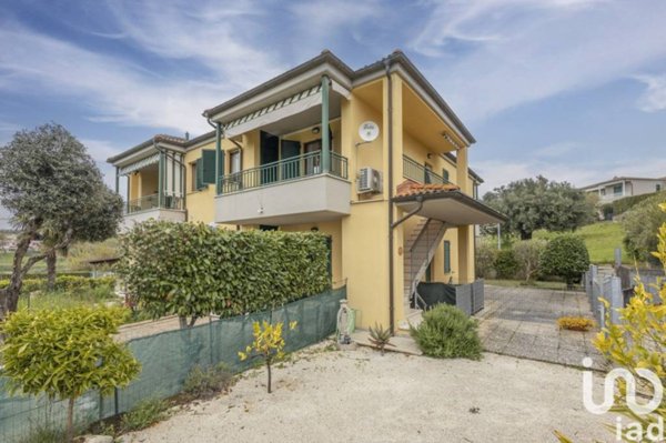 appartamento in vendita a Numana in zona Svarchi