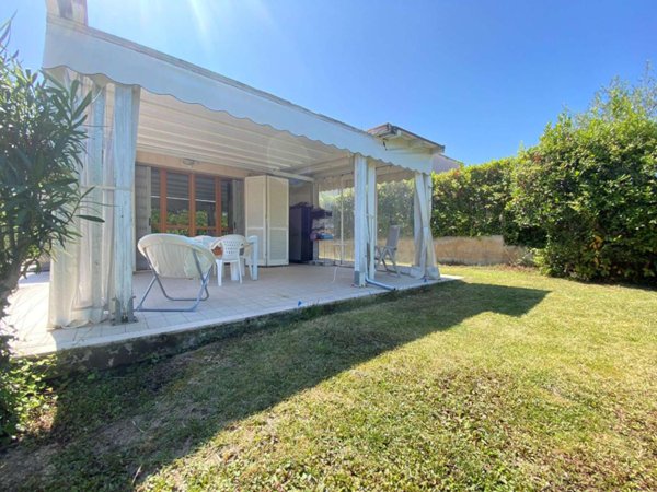 casa indipendente in vendita a Numana in zona Taunus