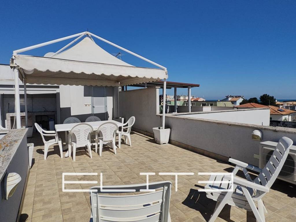 appartamento in vendita a Numana in zona Marcelli