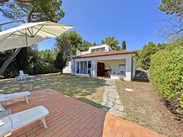 casa indipendente in vendita a Numana