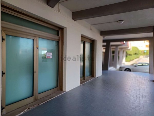 ufficio in vendita a Numana in zona Marcelli