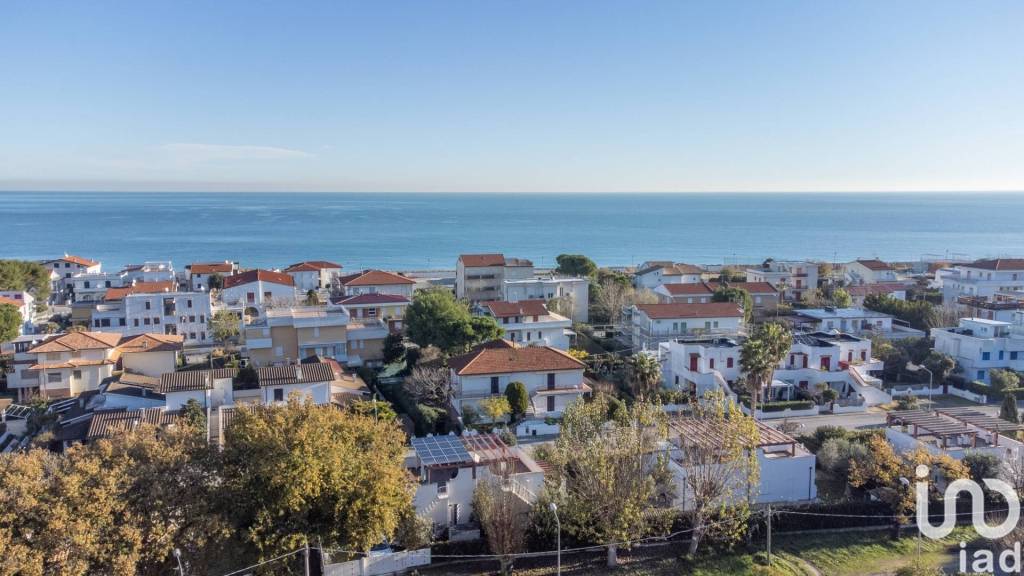appartamento in vendita a Numana in zona Marcelli