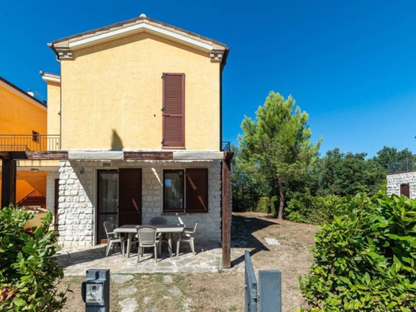 appartamento in vendita a Numana in zona Marcelli