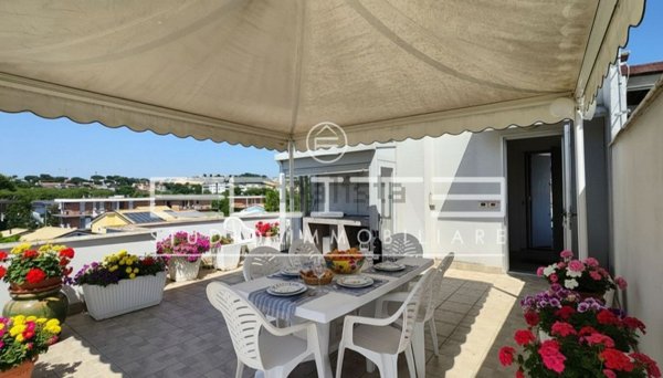 appartamento in vendita a Numana in zona Marcelli