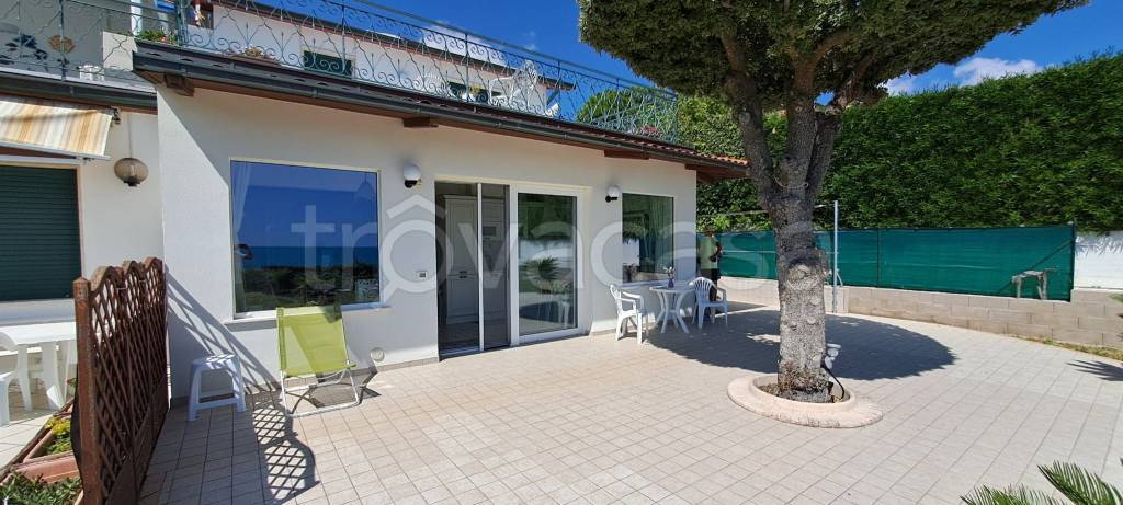 appartamento in vendita a Numana in zona Marcelli