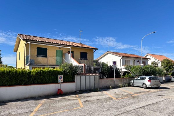 appartamento in vendita a Numana in zona Marcelli