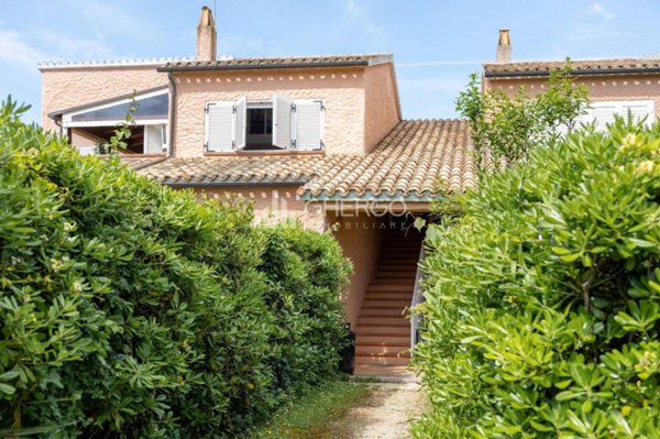 appartamento in vendita a Numana in zona Marcelli